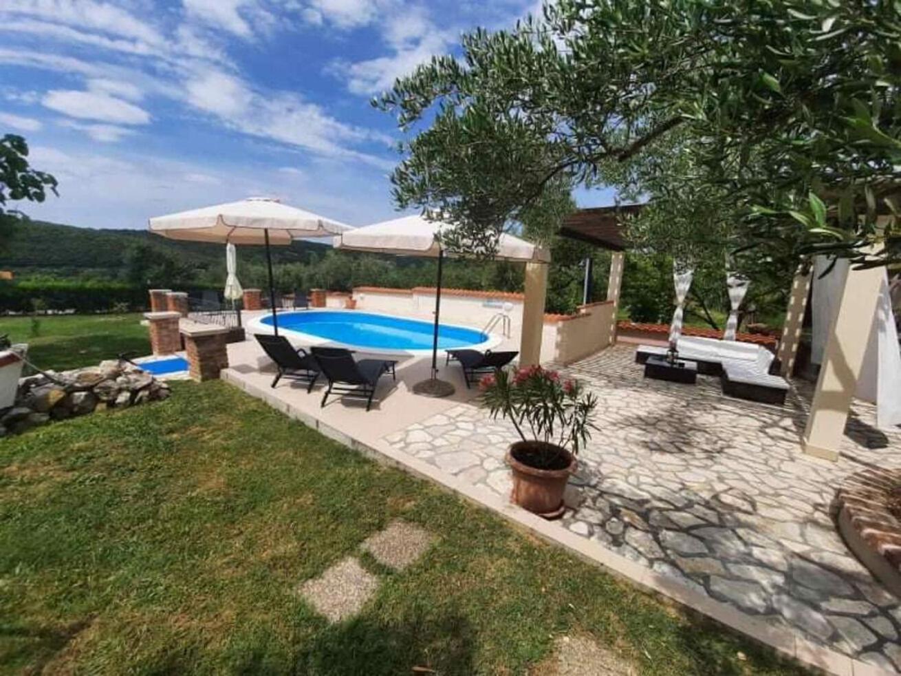 Apartments Robi- Swimming Pool And Beautiful Garden Kampor Exterior foto